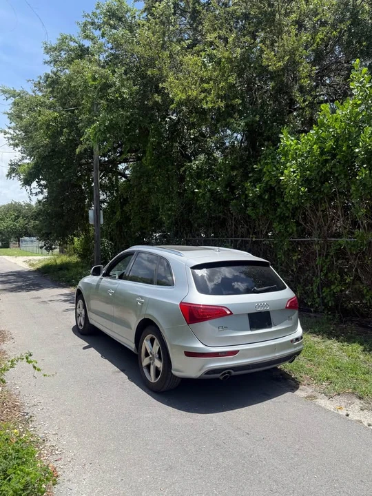 2011 Audi 8R Q5 - Image 2 of 5