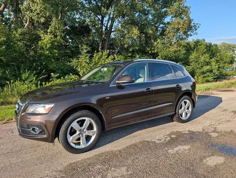2011 Audi Q5 Prestige w/Technology Value Pkg