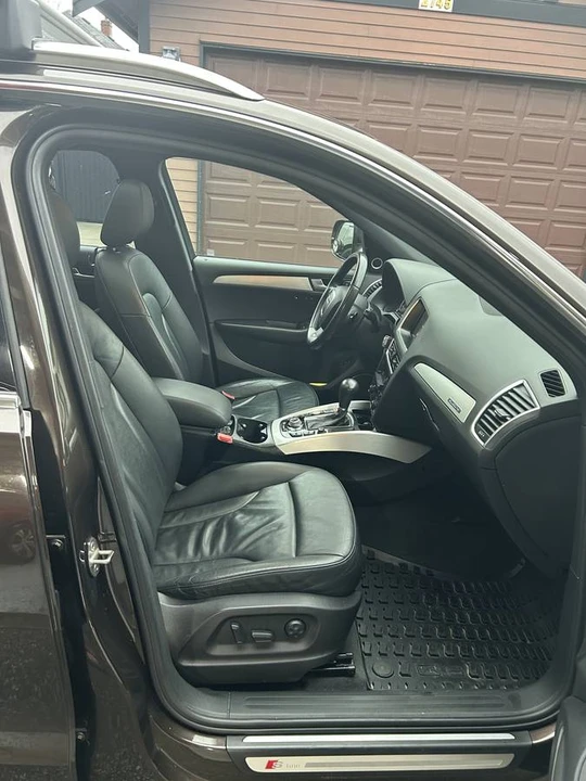 2011 Audi 8R Q5 - Image 2 of 12