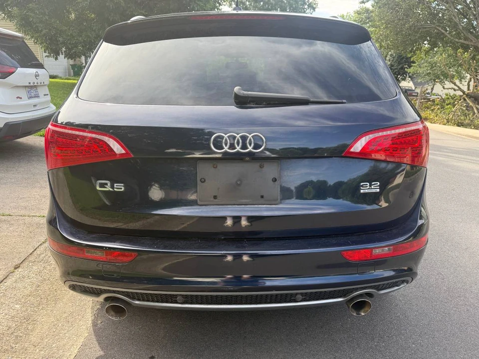2011 Audi 8R Q5 - Image 2 of 14