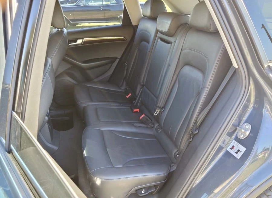2011 Audi 8R Q5 - Image 11 of 17