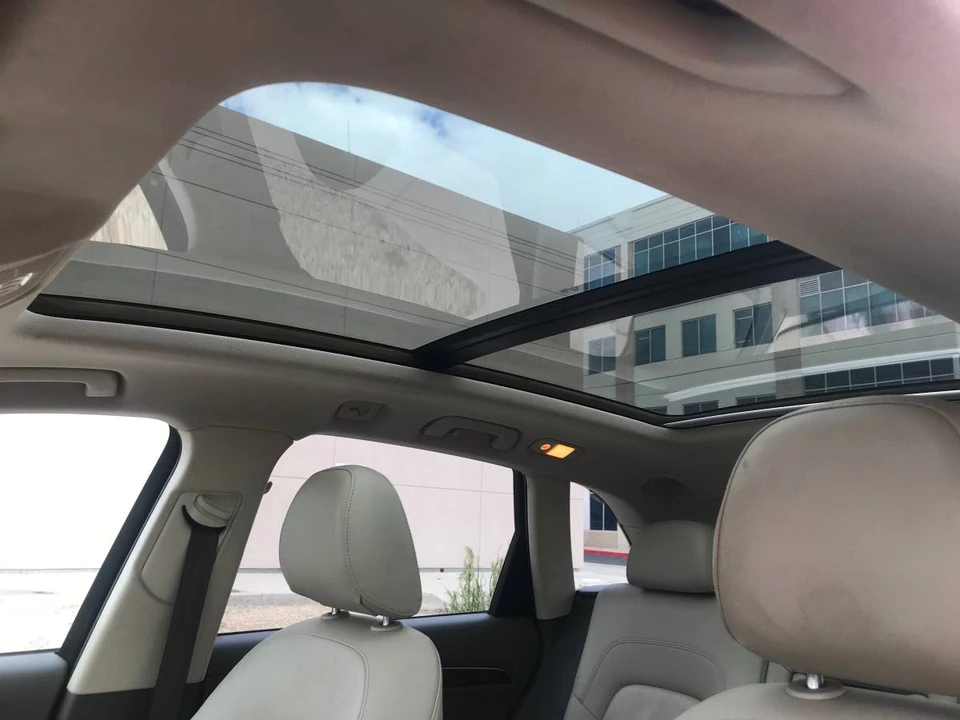2011 Audi 8R Q5 - Image 14 of 17