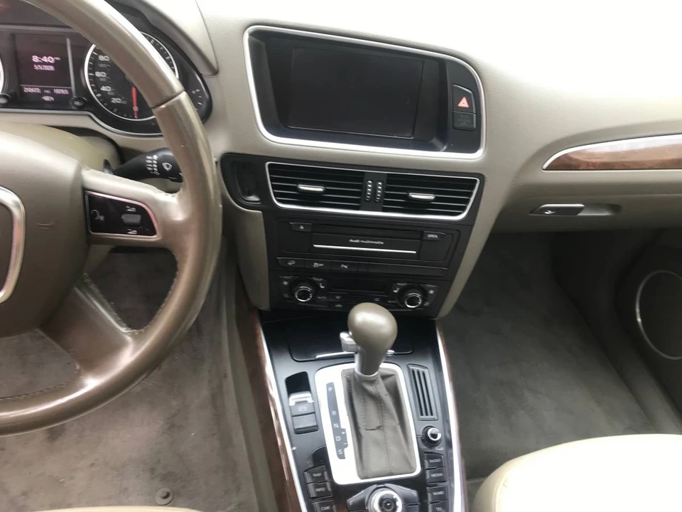 2011 Audi 8R Q5 - Image 13 of 17