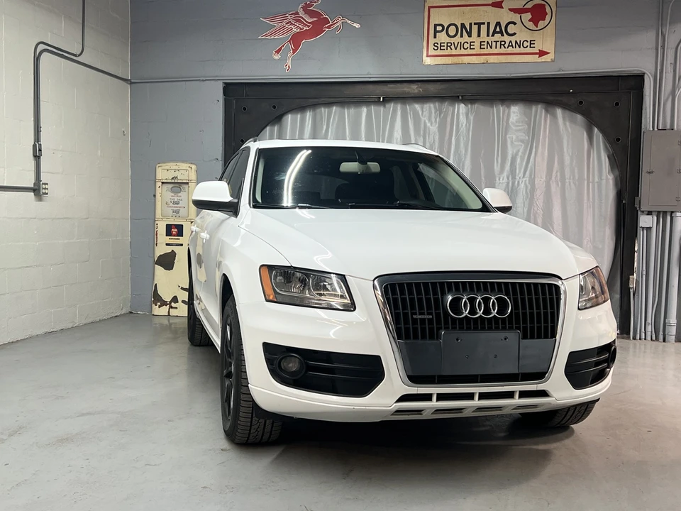 2011 Audi 8R Q5 - Image 6 of 31