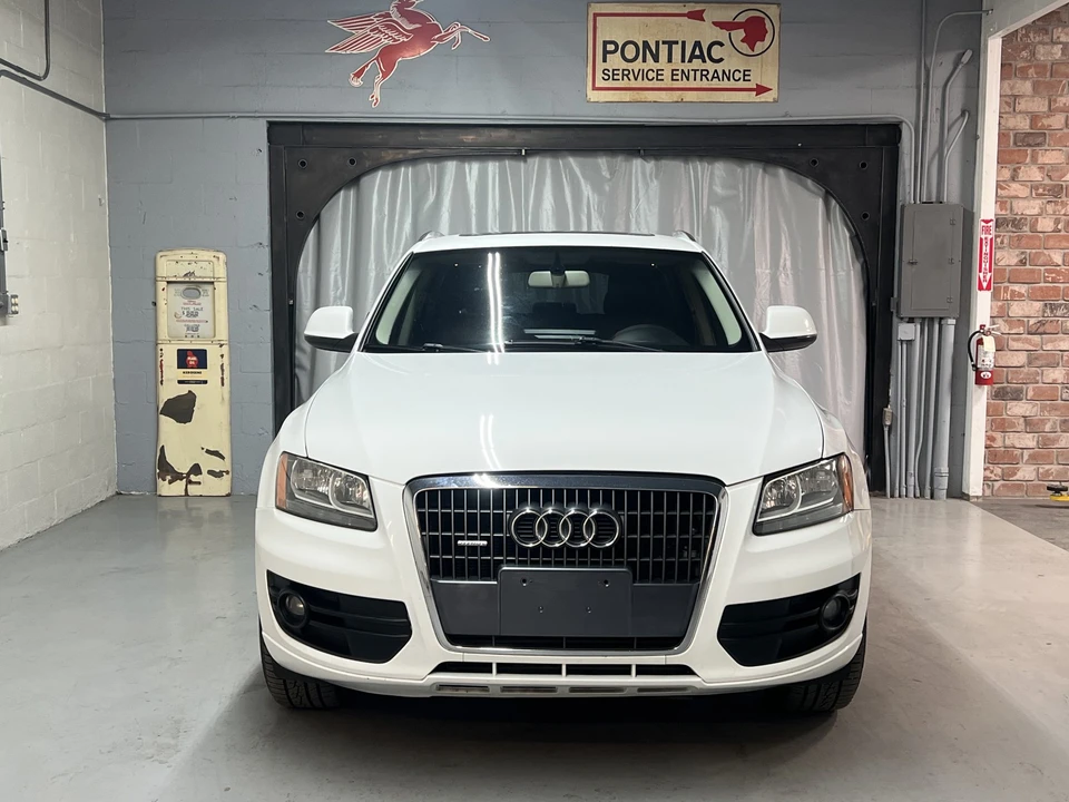 2011 Audi 8R Q5 - Image 5 of 31