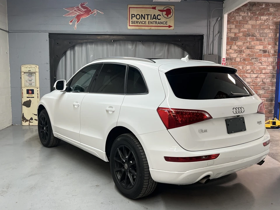 2011 Audi 8R Q5 - Image 14 of 31