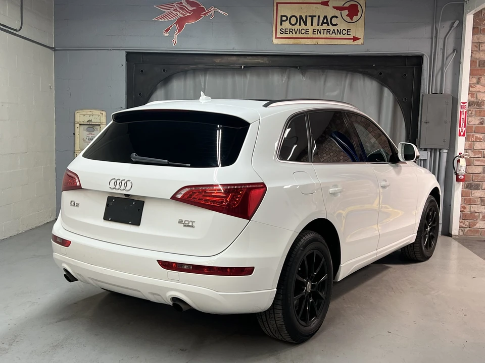 2011 Audi 8R Q5 - Image 10 of 31