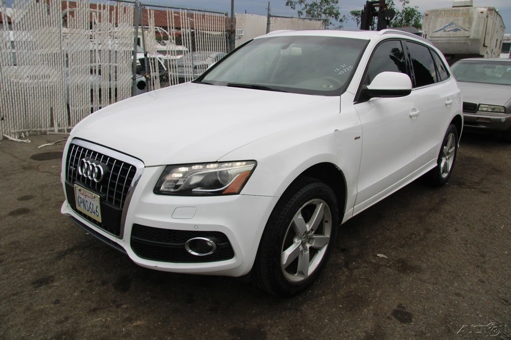2011 Audi 8R Q5 - Image 2 of 21