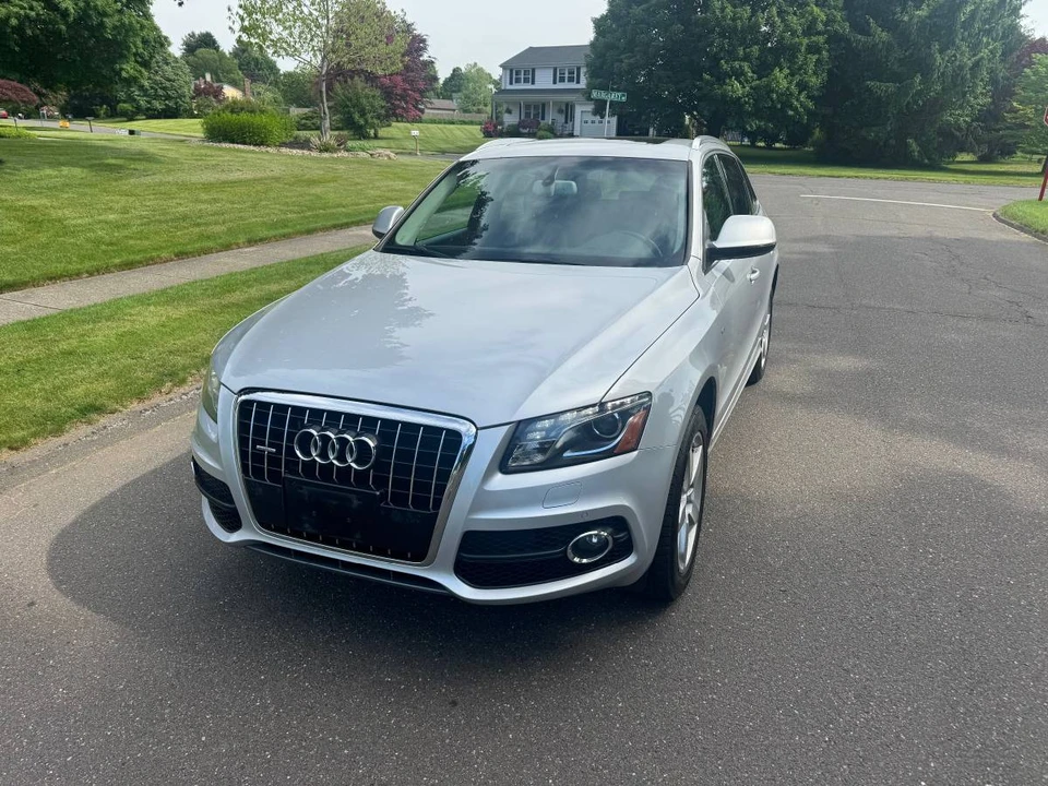 2011 Audi 8R Q5 - Image 2 of 18