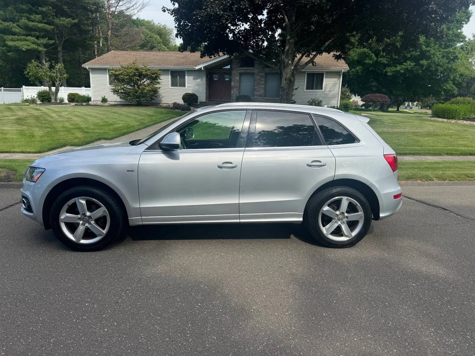 2011 Audi 8R Q5 - Image 10 of 18