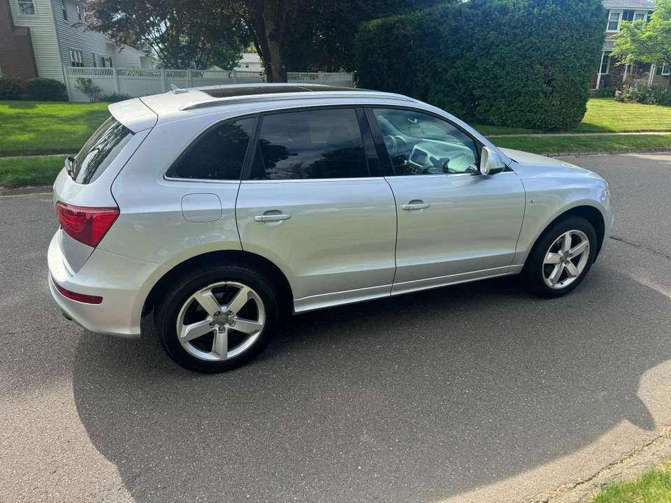 2011 Audi 8R Q5 - Image 8 of 18