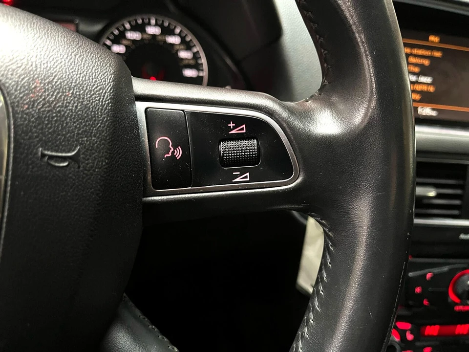2011 Audi 8R Q5 - Image 14 of 21