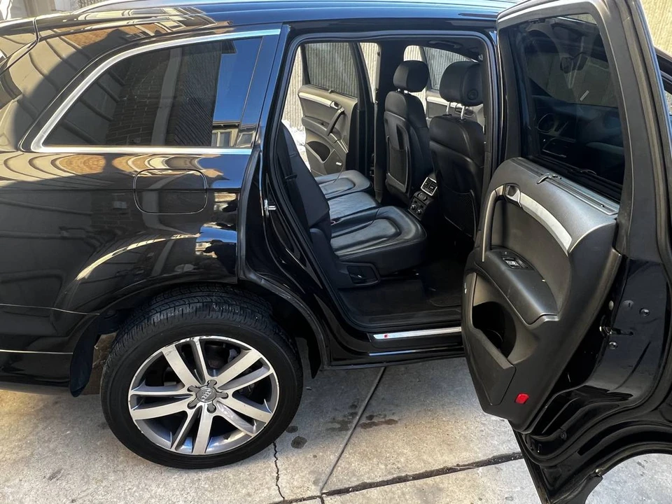 2011 Audi 4L Q7 - Image 2 of 17