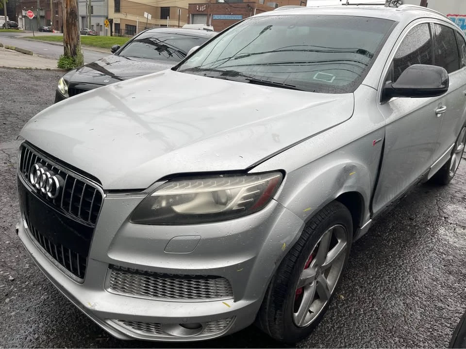 2011 Audi 4L Q7 - Image 2 of 17