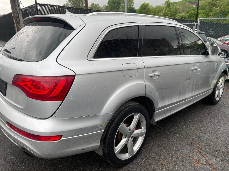 2011 Audi 4L Q7 - Image 7 of 17
