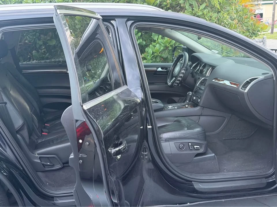 2011 Audi 4L Q7 - Image 2 of 13