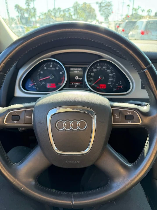 2011 Audi 4L Q7 - Image 7 of 8