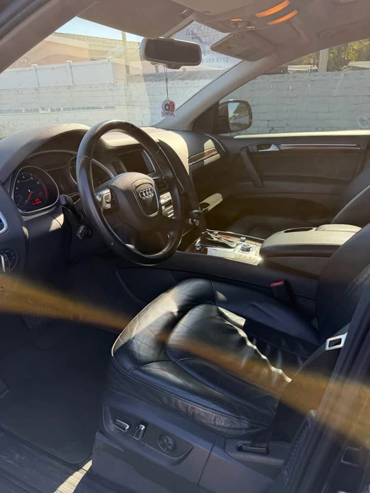 2011 Audi 4L Q7 - Image 5 of 8