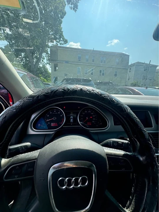 2011 Audi 4L Q7 - Image 9 of 10