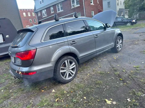 2011 Audi Q7 3.0T Prestige Sport Utility 4D