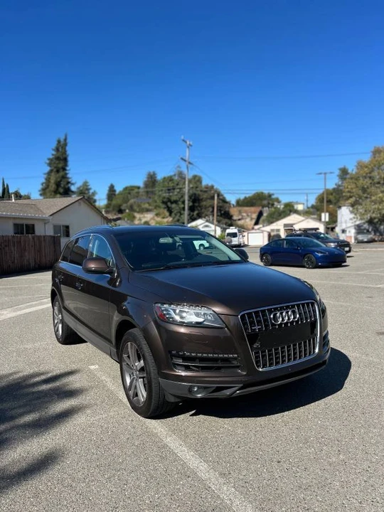 2011 Audi 4L Q7 - Image 2 of 10