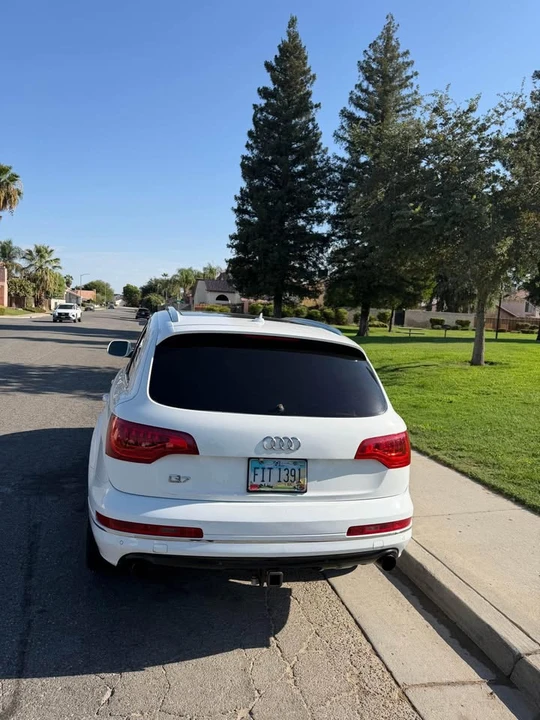 2011 Audi 4L Q7 - Image 2 of 11