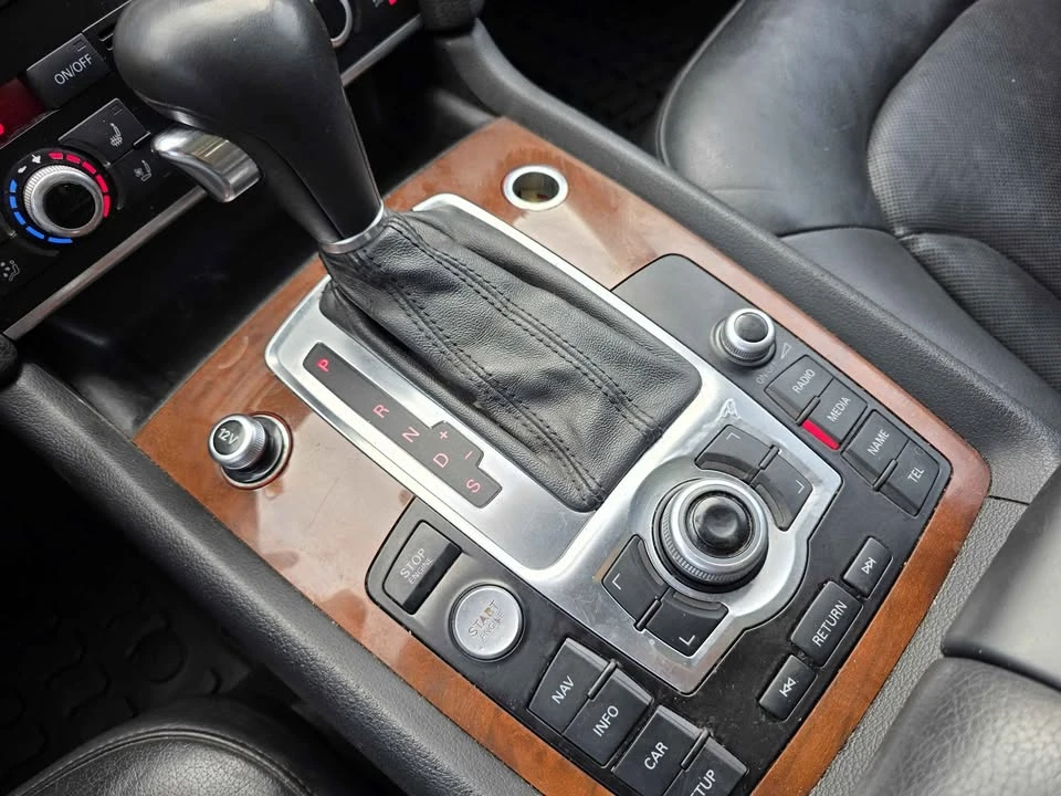 2011 Audi 4L Q7 - Image 10 of 15
