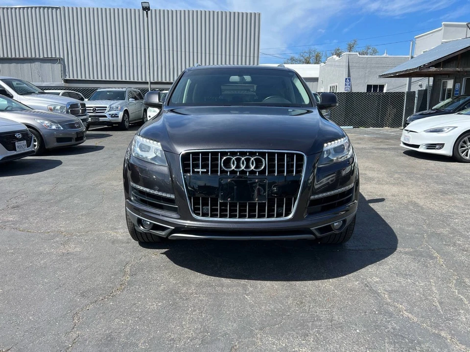 2011 Audi 4L Q7 - Image 2 of 17