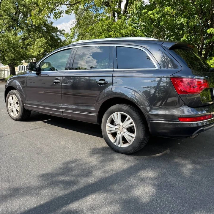 2011 Audi 4L Q7 - Image 2 of 12