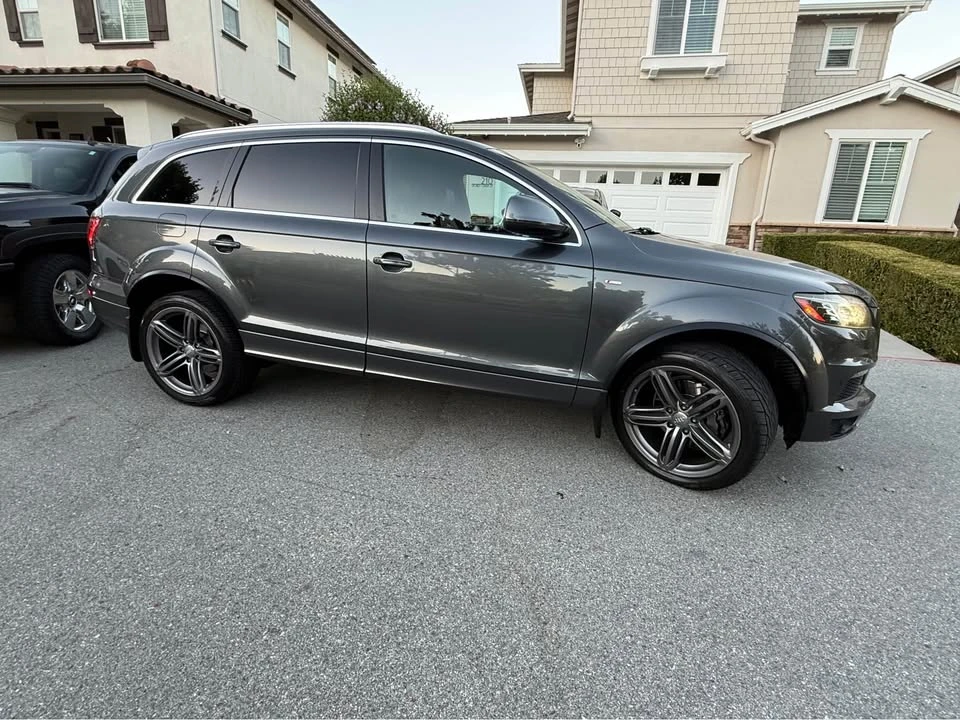 2011 Audi 4L Q7 - Image 2 of 8