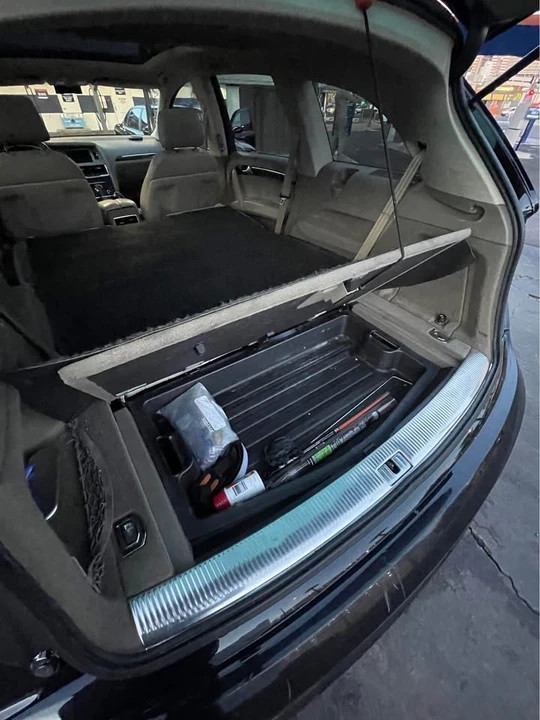 2011 Audi 4L Q7 - Image 9 of 9
