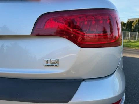 2011 Audi 4L Q7 - Image 2 of 11