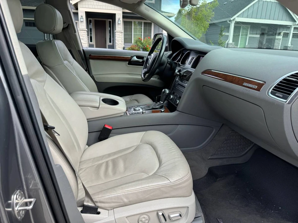 2011 Audi 4L Q7 - Image 2 of 8