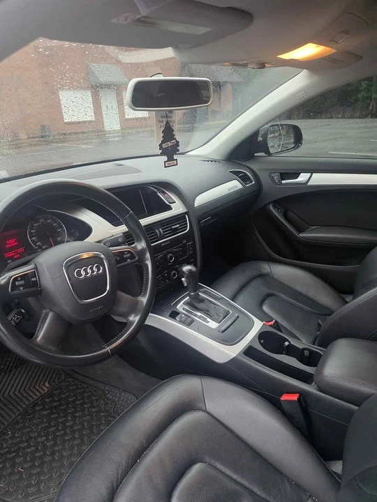 2011 Audi Quattro - Image 3 of 4