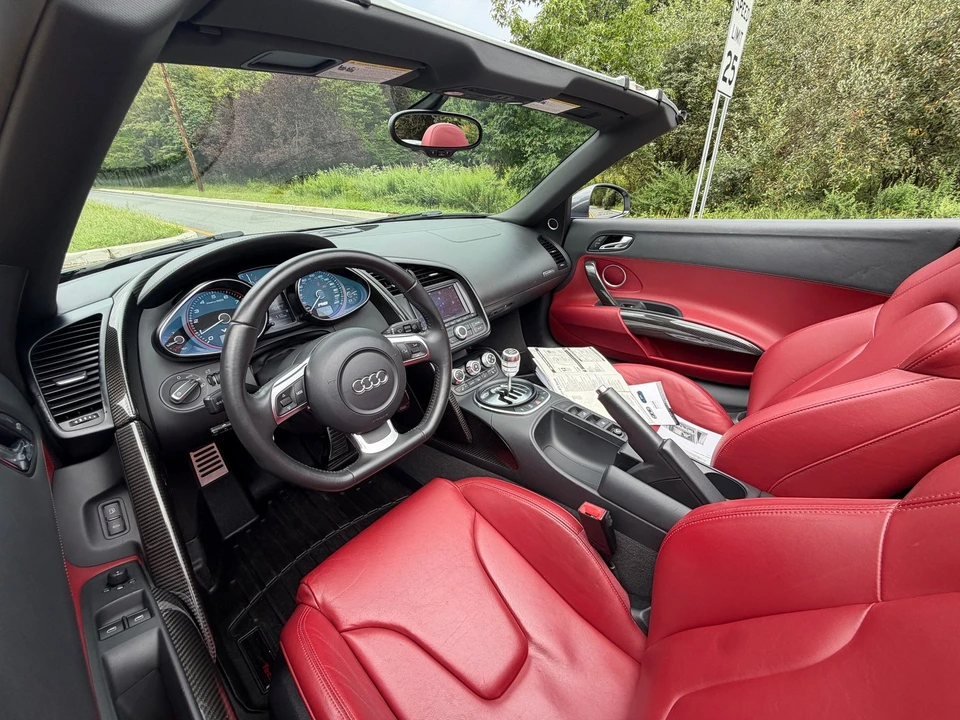 2011 Audi 42 R8 - Image 23 of 31