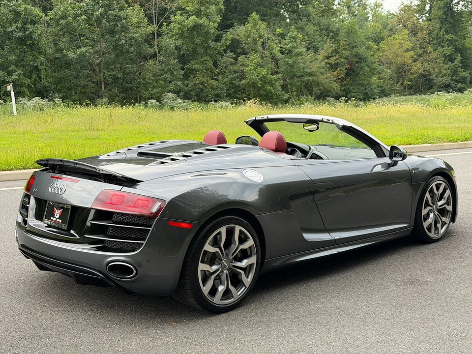 2011 Audi 42 R8 - Image 10 of 31
