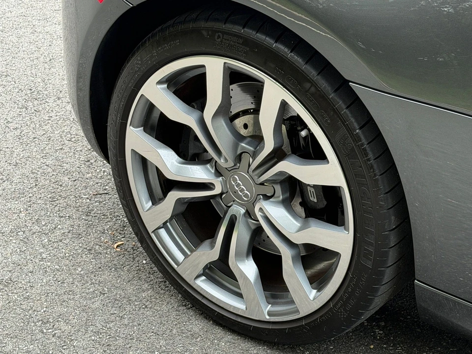 2011 Audi 42 R8 - Image 15 of 31