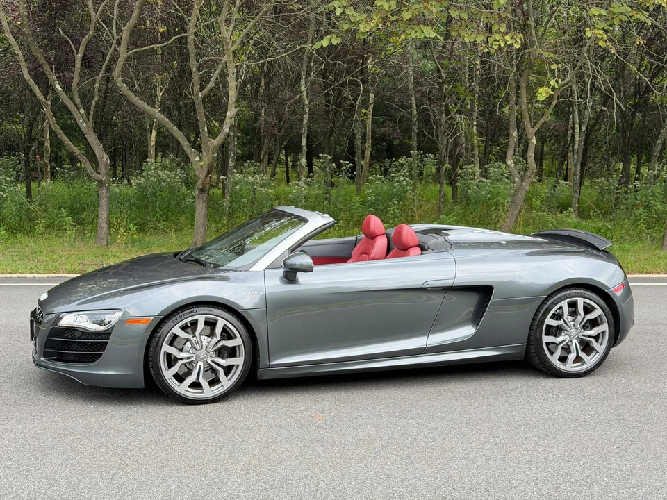 2011 Audi 42 R8 - Image 4 of 31