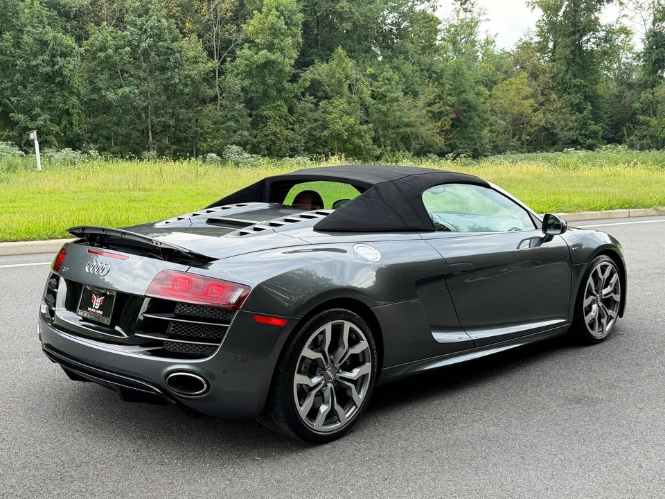 2011 Audi 42 R8 - Image 19 of 31