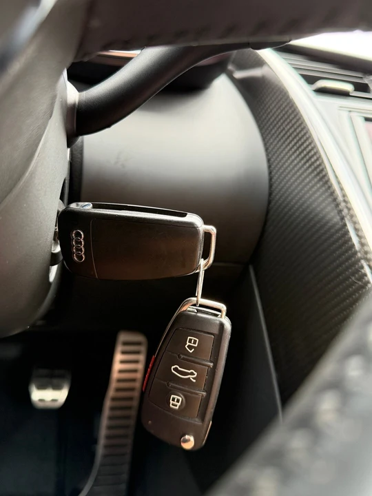 2011 Audi 42 R8 - Image 22 of 31