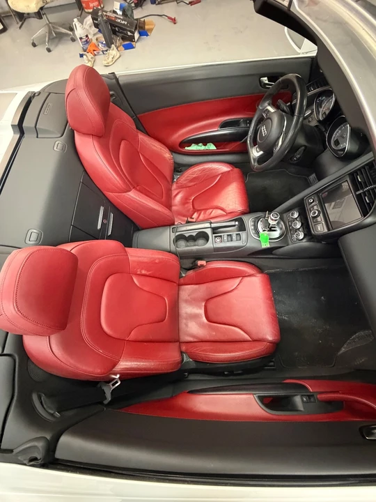 2011 Audi 42 R8 - Image 11 of 17