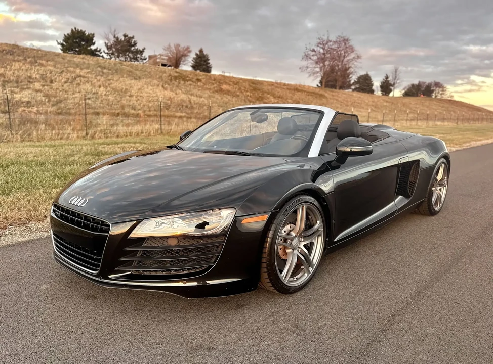 2011 Audi 42 R8 - Image 6 of 6