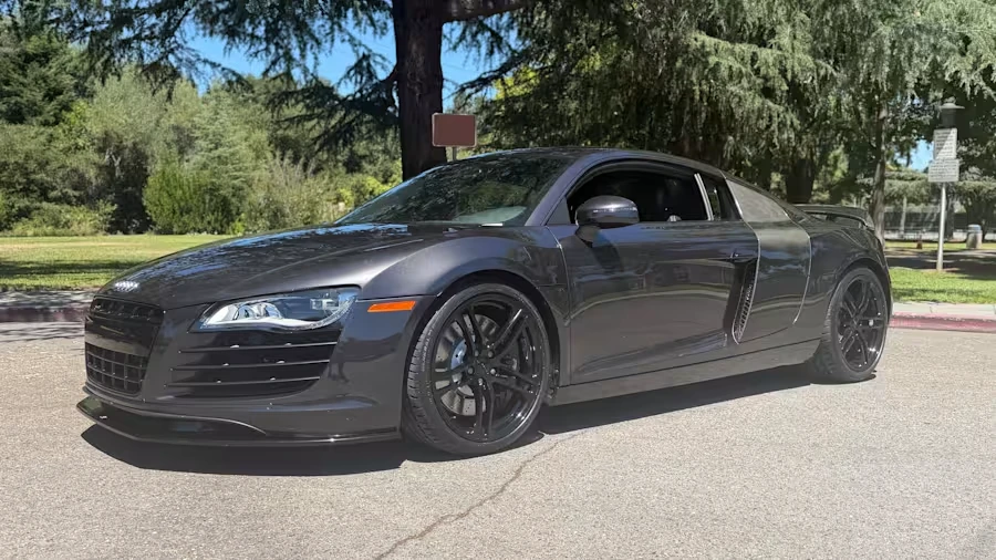 2011 Audi 42 R8 - Image 3 of 15