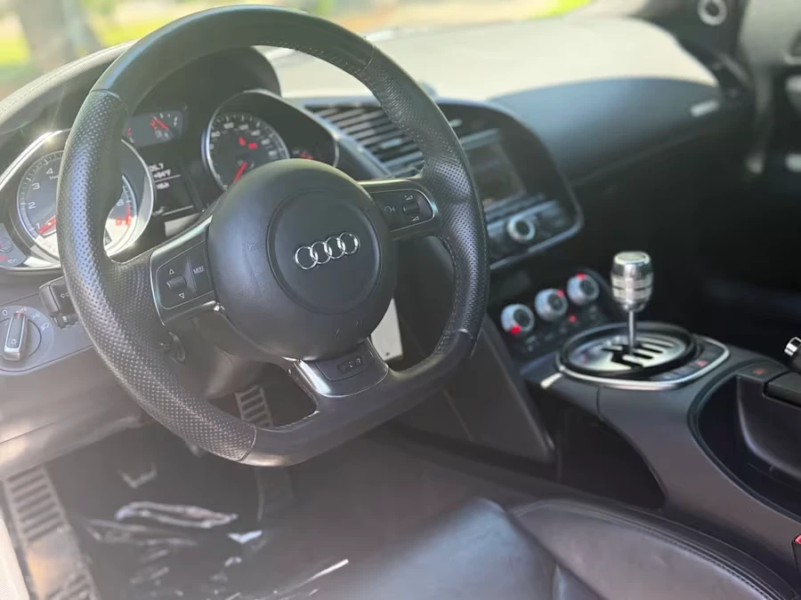 2011 Audi 42 R8 - Image 9 of 15
