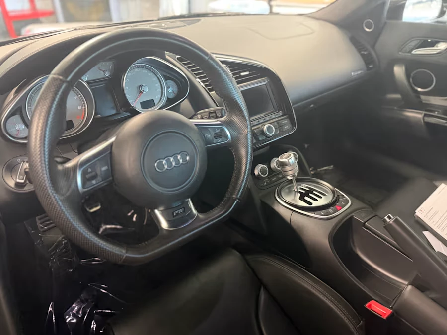 2011 Audi 42 R8 - Image 12 of 15