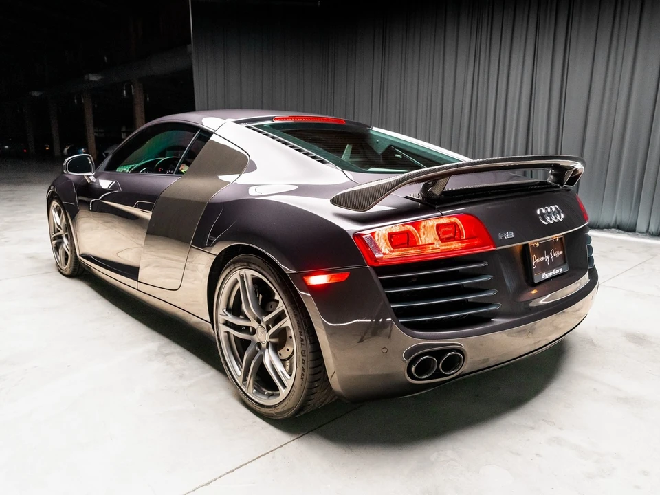 2011 Audi 42 R8 - Image 11 of 12