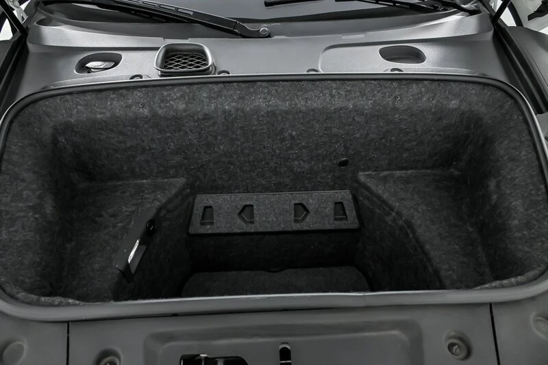 2011 Audi 42 R8 - Image 10 of 30