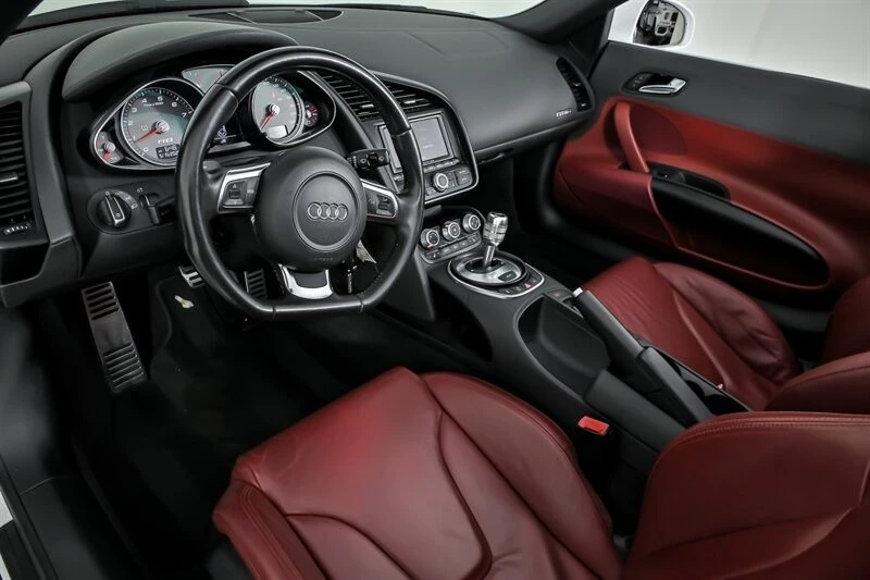 2011 Audi 42 R8 - Image 17 of 31