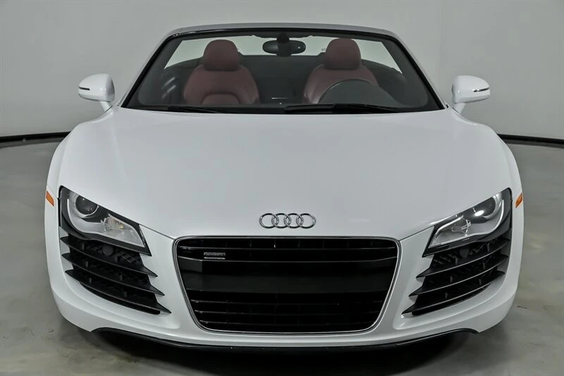 2011 Audi 42 R8 - Image 3 of 30