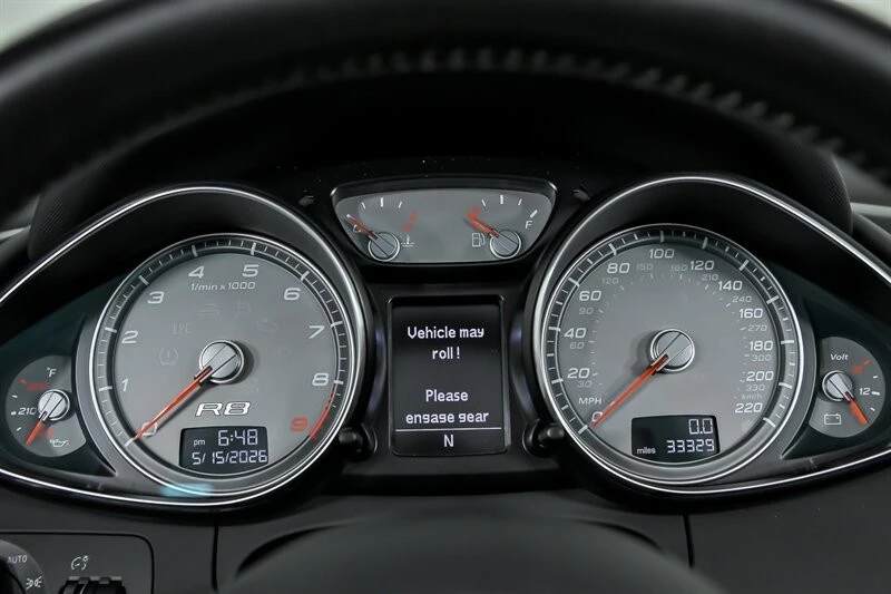 2011 Audi 42 R8 - Image 22 of 31